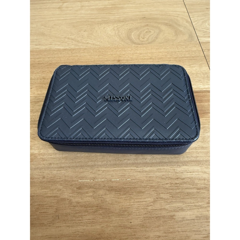 Missoni‎ x Delta Airlines Amenity Case Travel Pouch – Chevron Pattern